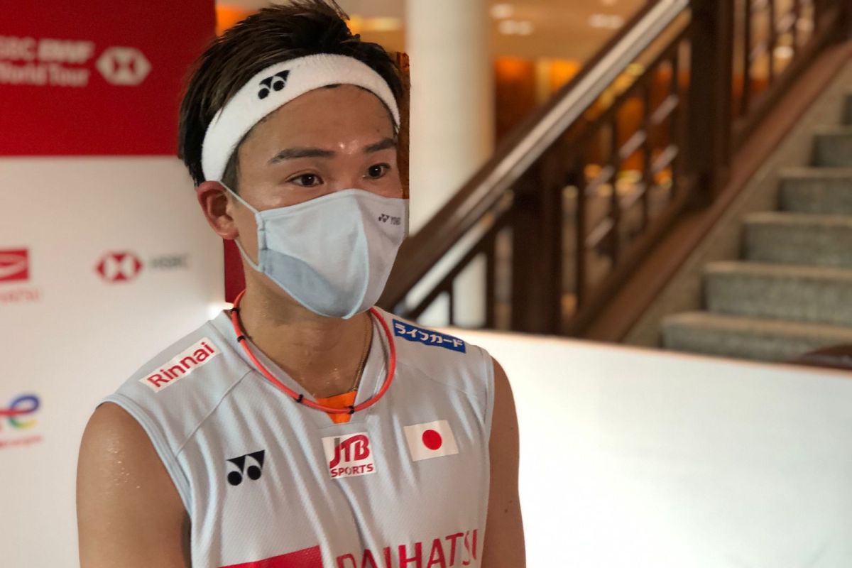 Kento Momota singkirkan Tommy Sugiarto di babak pertama Indonesia Masters