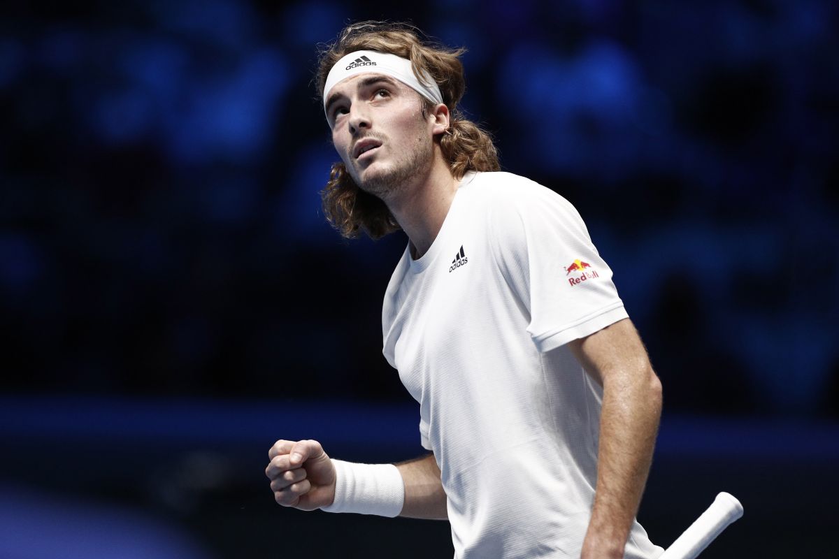 Tsitsipas mundur dari ATP Finals karena cedera siku