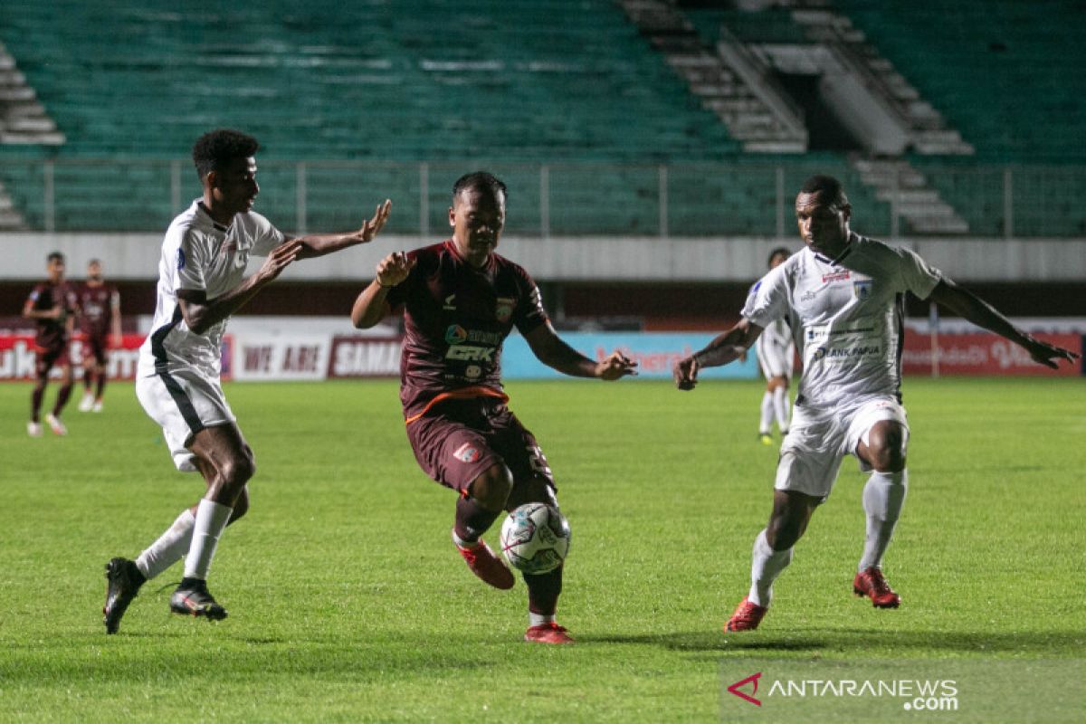 Umpan silang Boaz Solossa antar Borneo FC menang tipis atas Persipura