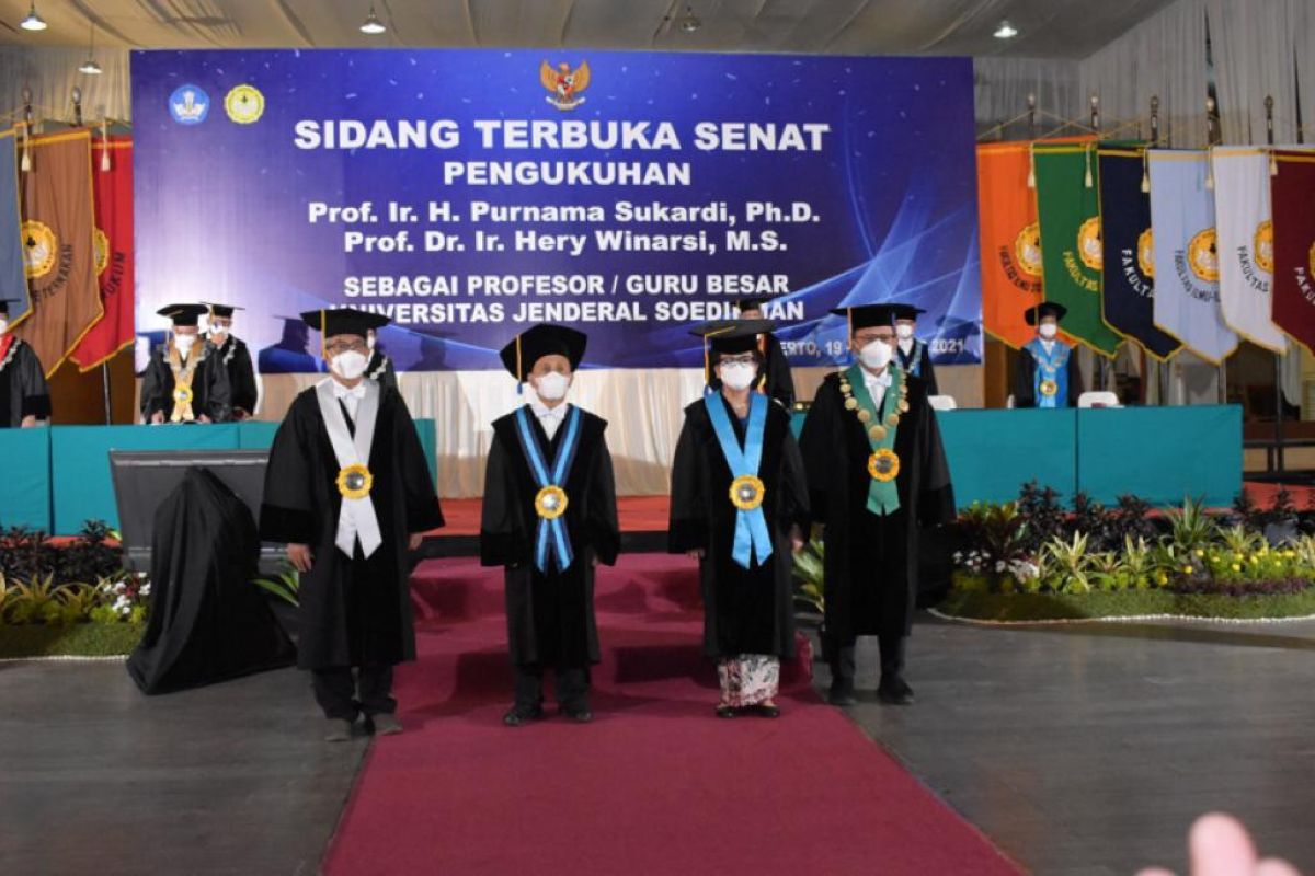 Unsoed kukuhkan dua profesor baru