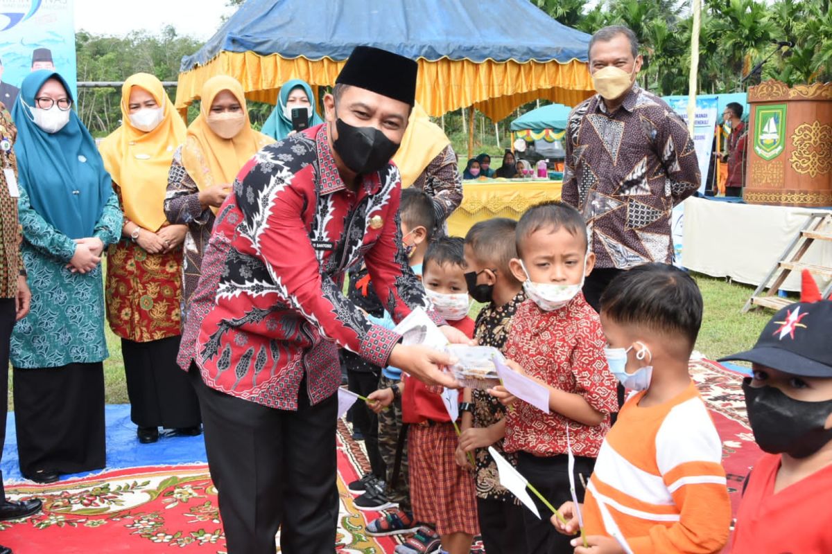 Wabup Bengkalis ajak masyarkat gemar makan ikan