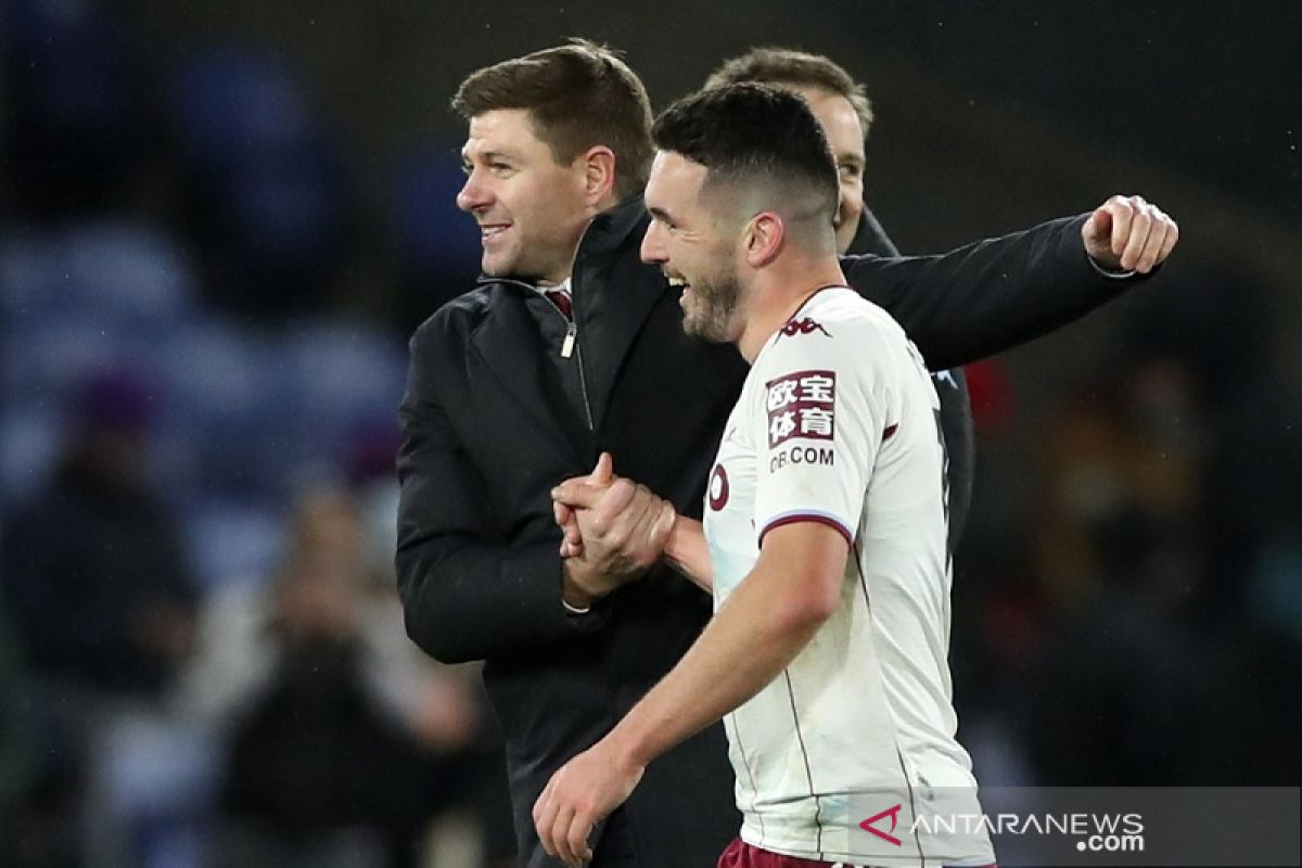 Aston Villa bekuk Crystal Palace 2-1