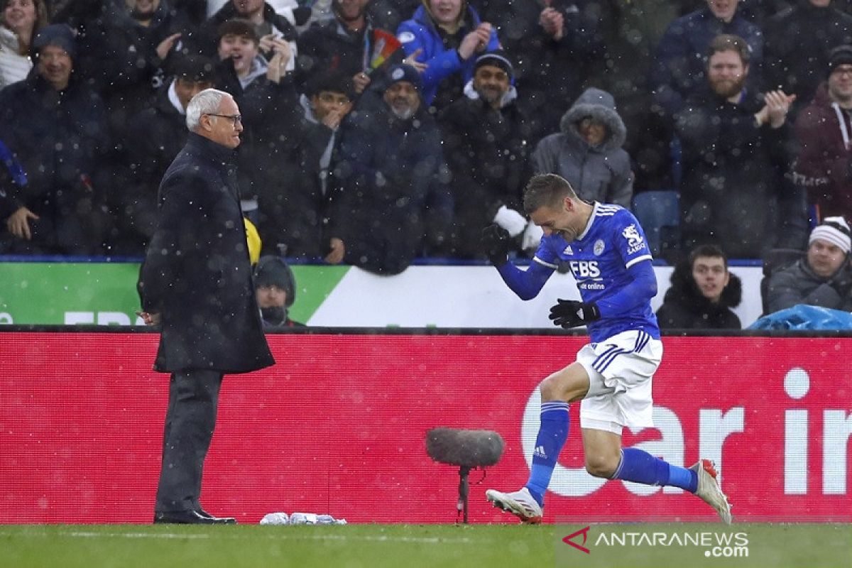 Leicester taklukkan Watford 4-2