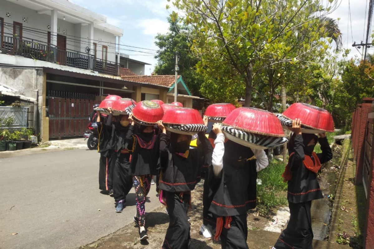 DPRD Mataram mengapresiasi program "Sabtu Budaya" di sekolah