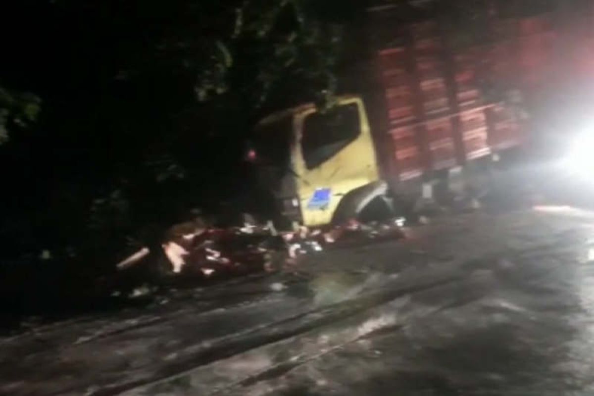 Satu orang tewas dalam tabrakan beruntun di Jalan Lingkar Salatiga