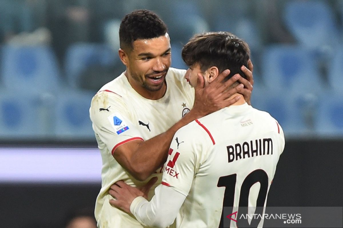 Milan bungkam genoa 3-0, Napoli diimbangi Sassuolo 2-2