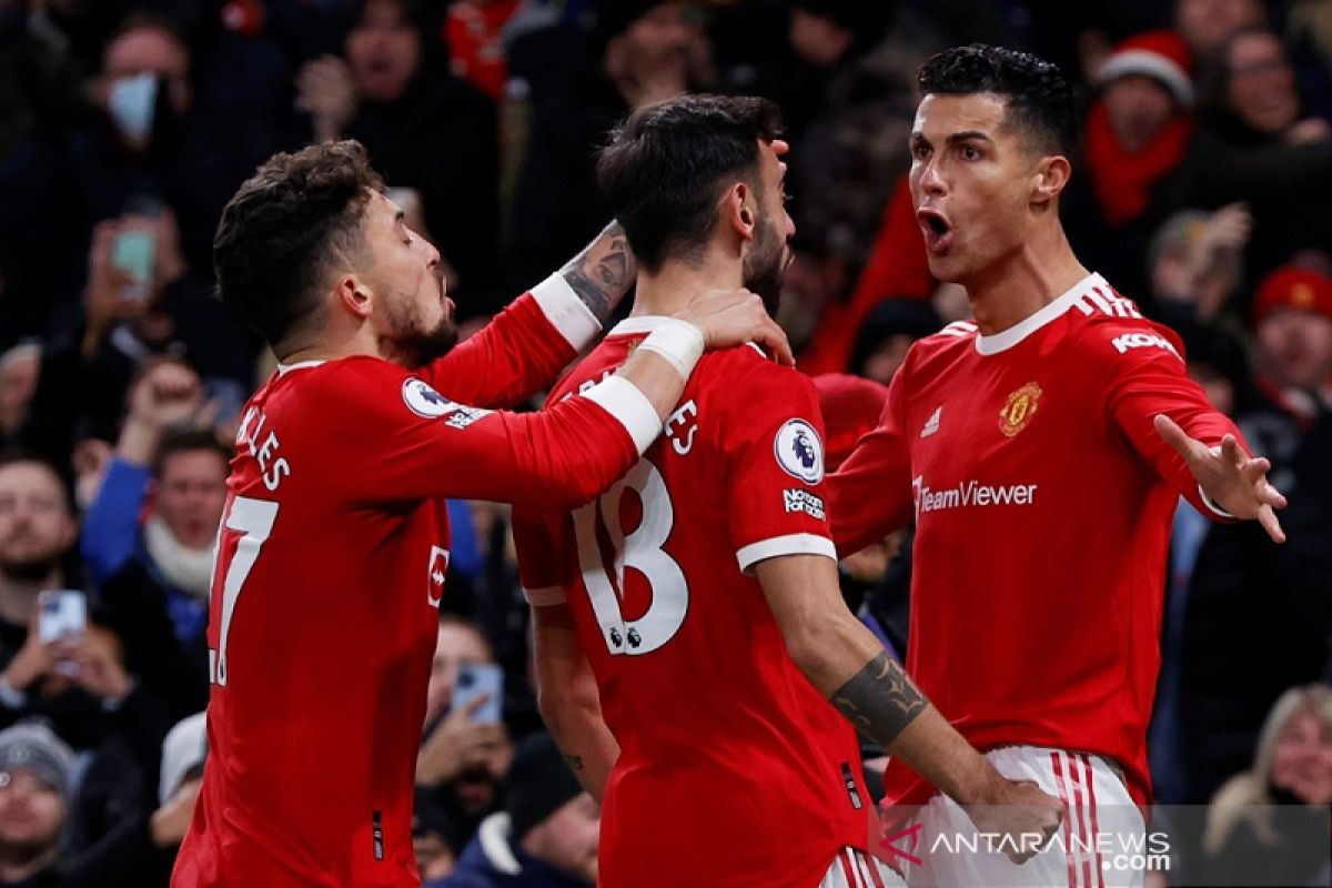 Laga sengit, MU tundukkan Arsenal 3-2