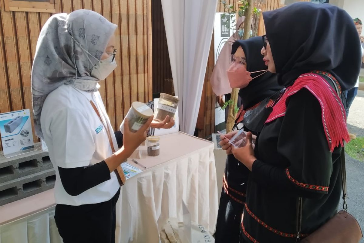 PLN NTB pamerkan produk uji coba di Hari Bhakti ke-76 PU