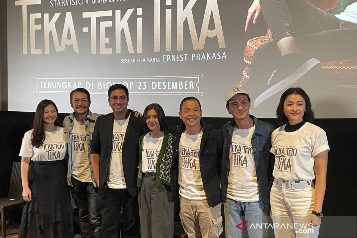 Ernest Prakasa coba hal baru dalam film "Teka Teki Tika"