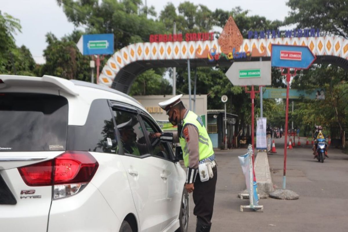 Satgas COVID-19-Polres Pemalang perketat prokes objek wisata