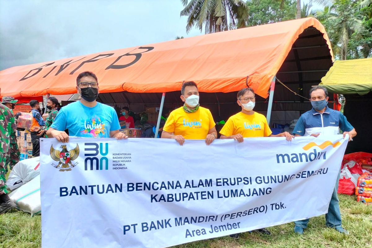 Bank Mandiri salurkan bantuan untuk korban letusan Gunung Semeru