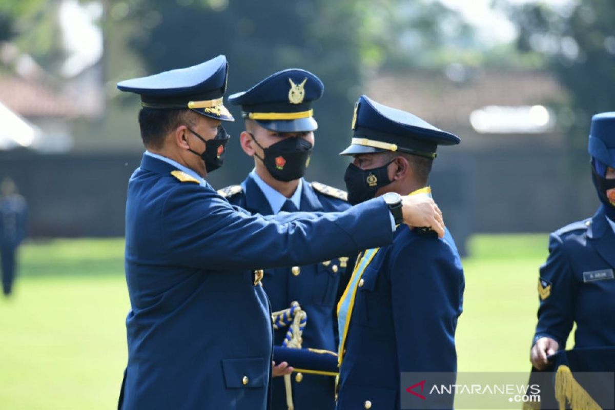 Kasau lantik 207 perwira baru memperkuat TNI AU