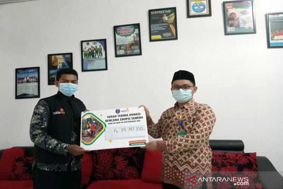 Siswa SD Muhammadiyah Solo galang dana Rp34.700.000 korban Semeru