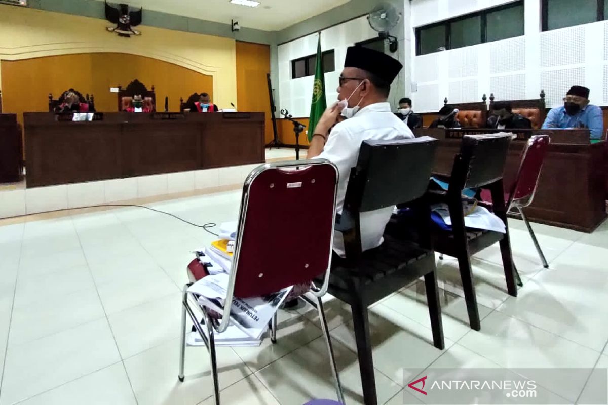 Husnul Fauzi menepis tuduhan kendalikan 22 paket bernilai Rp206 miliar