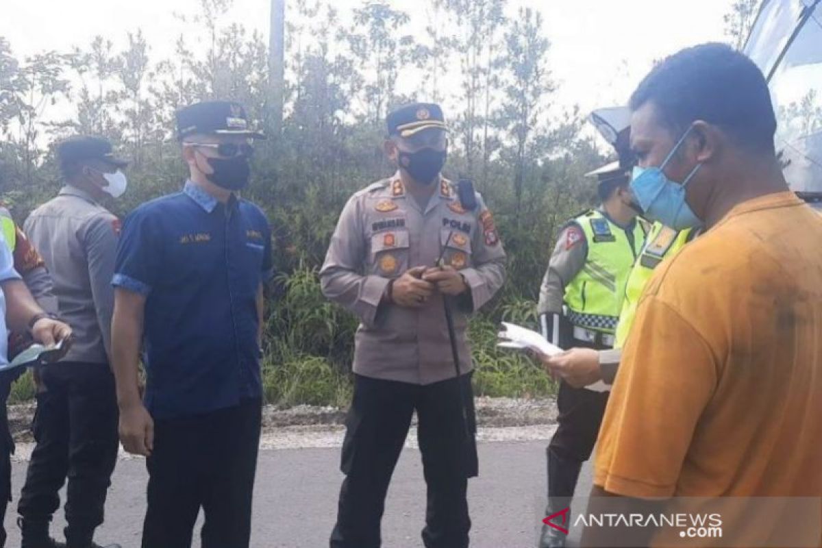 Bupati Gumas turun ke jalan ingatkan sopir angkutan jangan ODOL