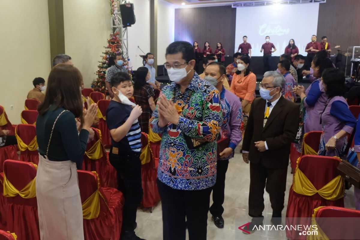 Wagub Kaltara Melaksanakan Perjalanan Ibadah Natal