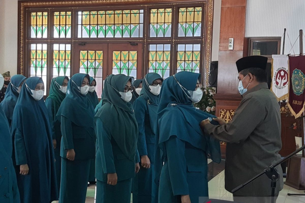 Lantik Ketua TP PKK, Bupati Siak sindir istri camat tak ikut suami bertugas