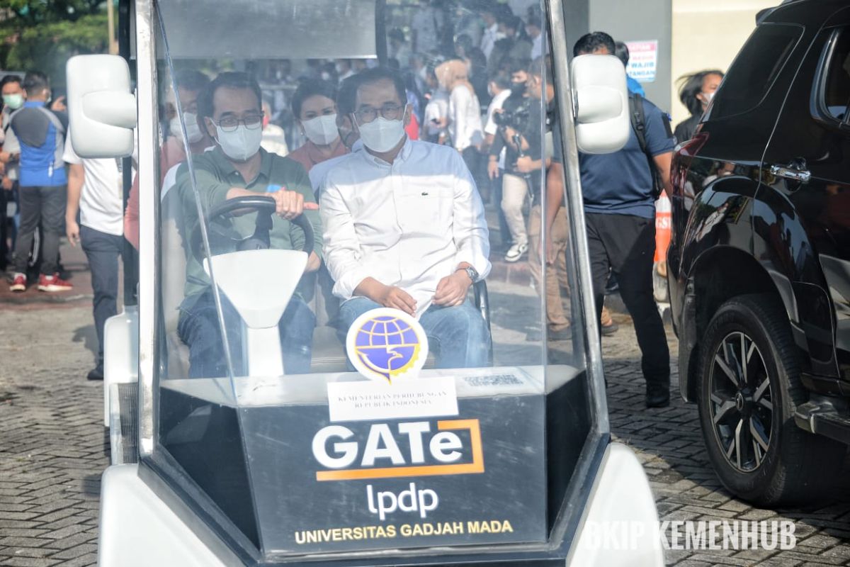 Menhub: Mobil listrik buatan lokal digunakan di bandara dan G20