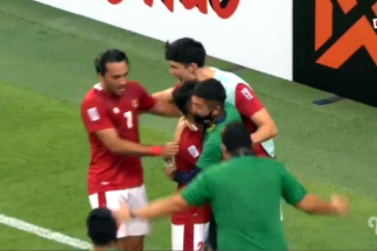 Babak pertama Indonesia ungguli Malaysia 2-1, Irfan Jaya sumbang dua gol