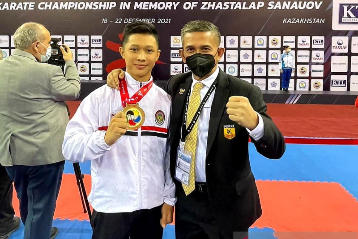 Indonesia sabet dua emas hari pertama Kejuaraan Karate Asia 2021