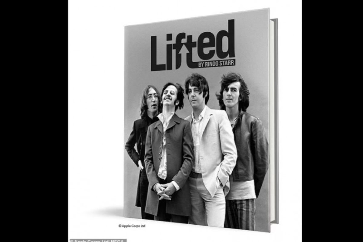 Ringo Starr luncurkan buku baru tentang The Beatles berjudul 'Lifted'