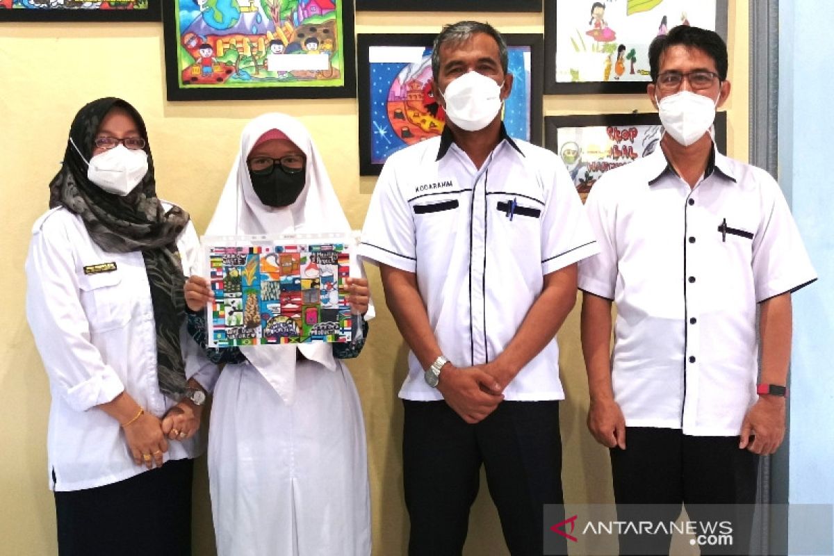 SMAN 2 Sampit kembali jadi juara lomba poster internasional