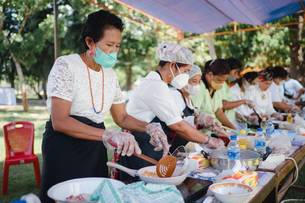 PLN promosikan kompor listrik untuk warga Sumba Timur lewat lomba masak