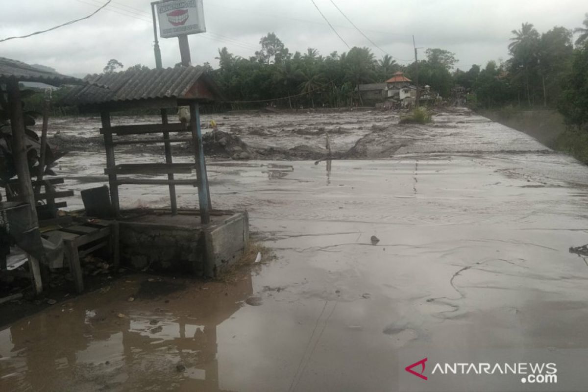 Banjir lahar dingin Semeru terjang sejumlah desa di Lumajang