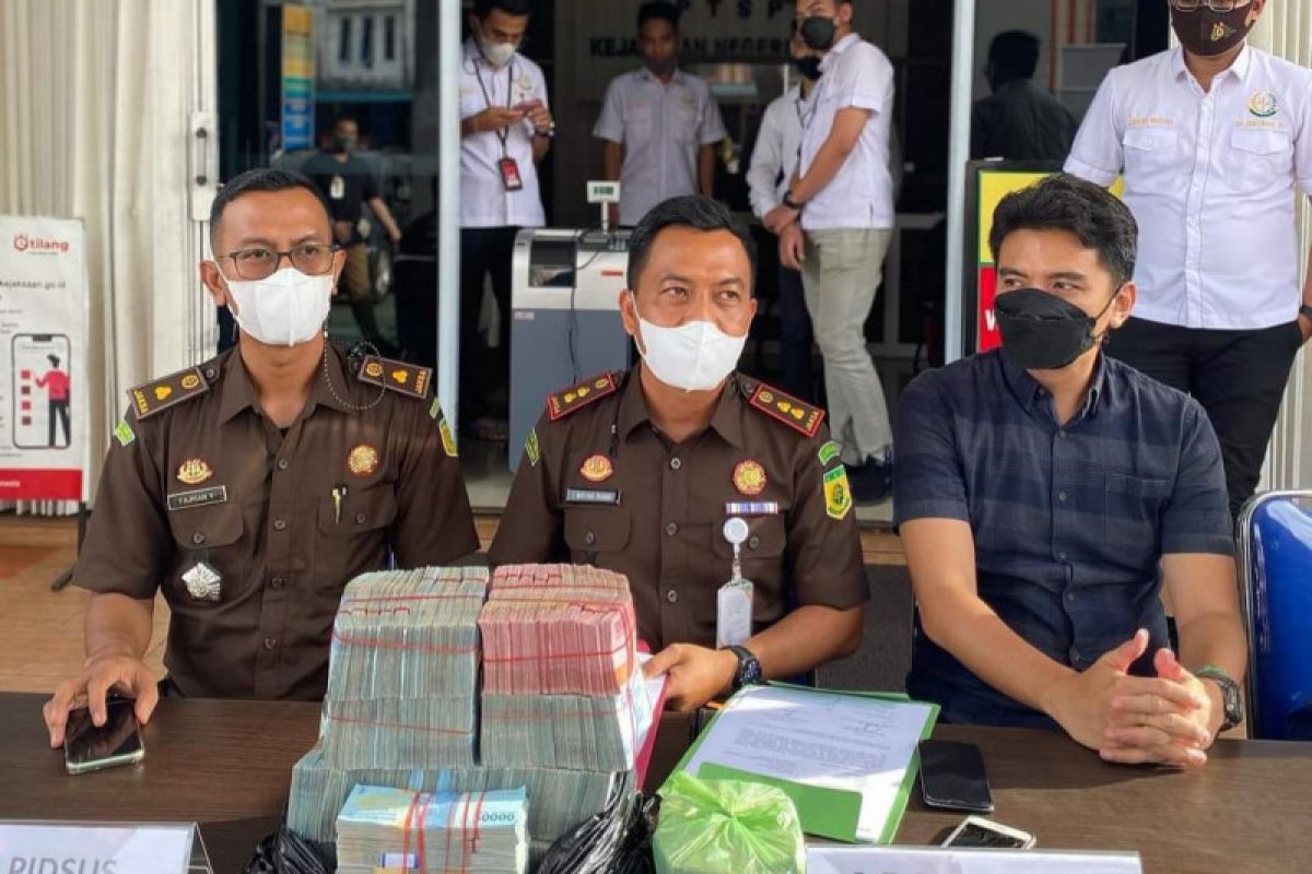 Kepala puskesmas di Bintan kembalikan uang korupsi dana  COVID-19