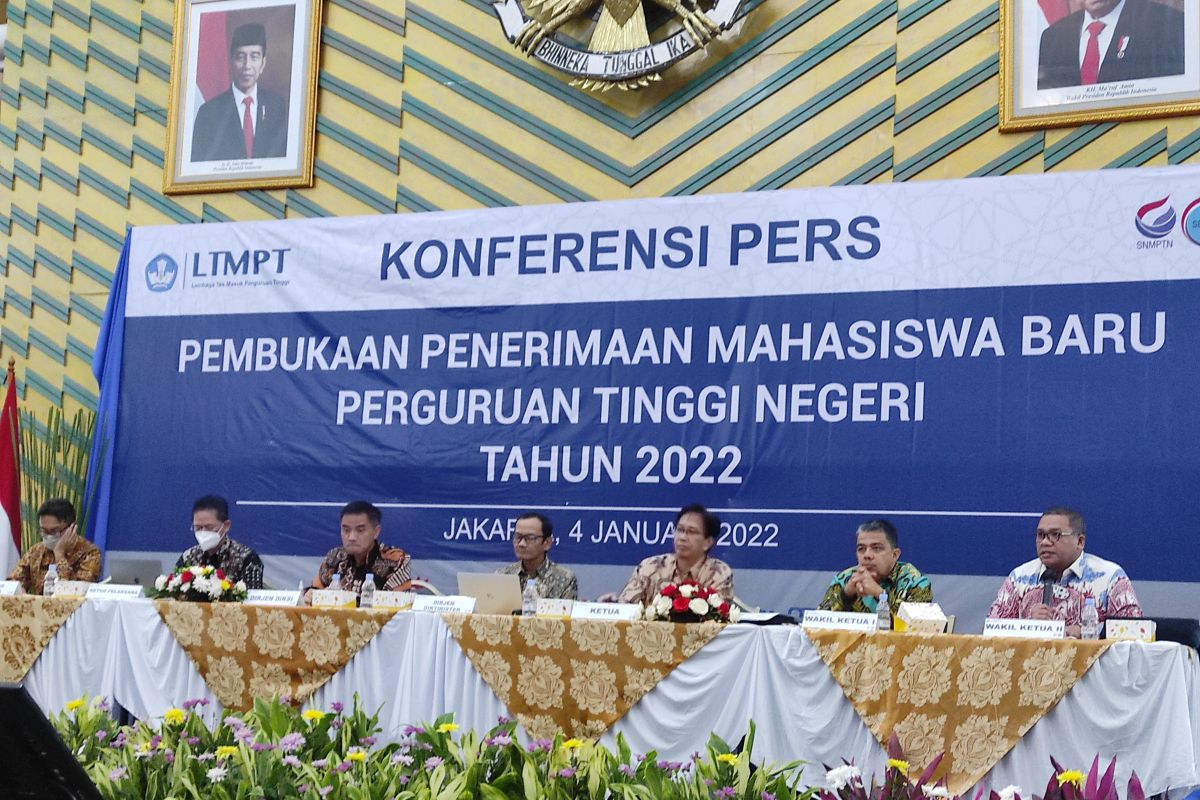 Tahapan penerimaan mahasiswa baru jalur SNMPTN dimulai 4 Januari 2022