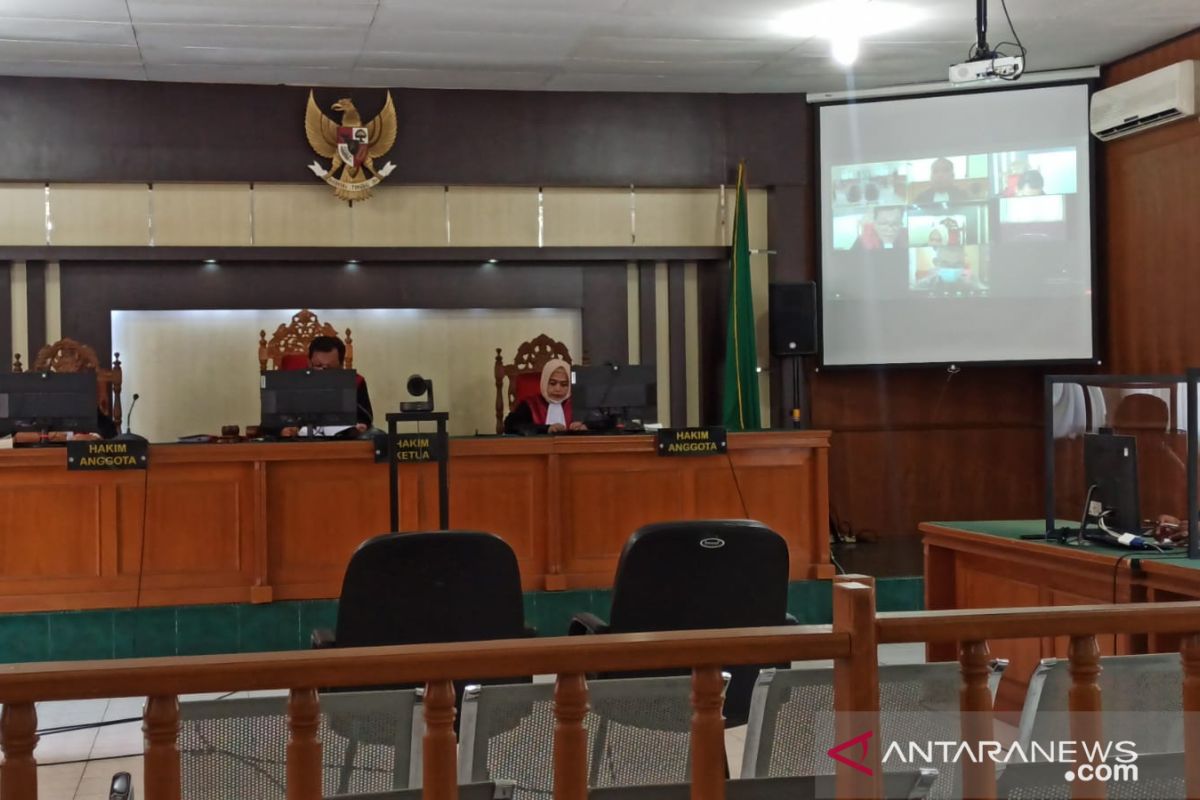 Mantan Bupati Kuansing nonaktif divonis empat tahun penjara