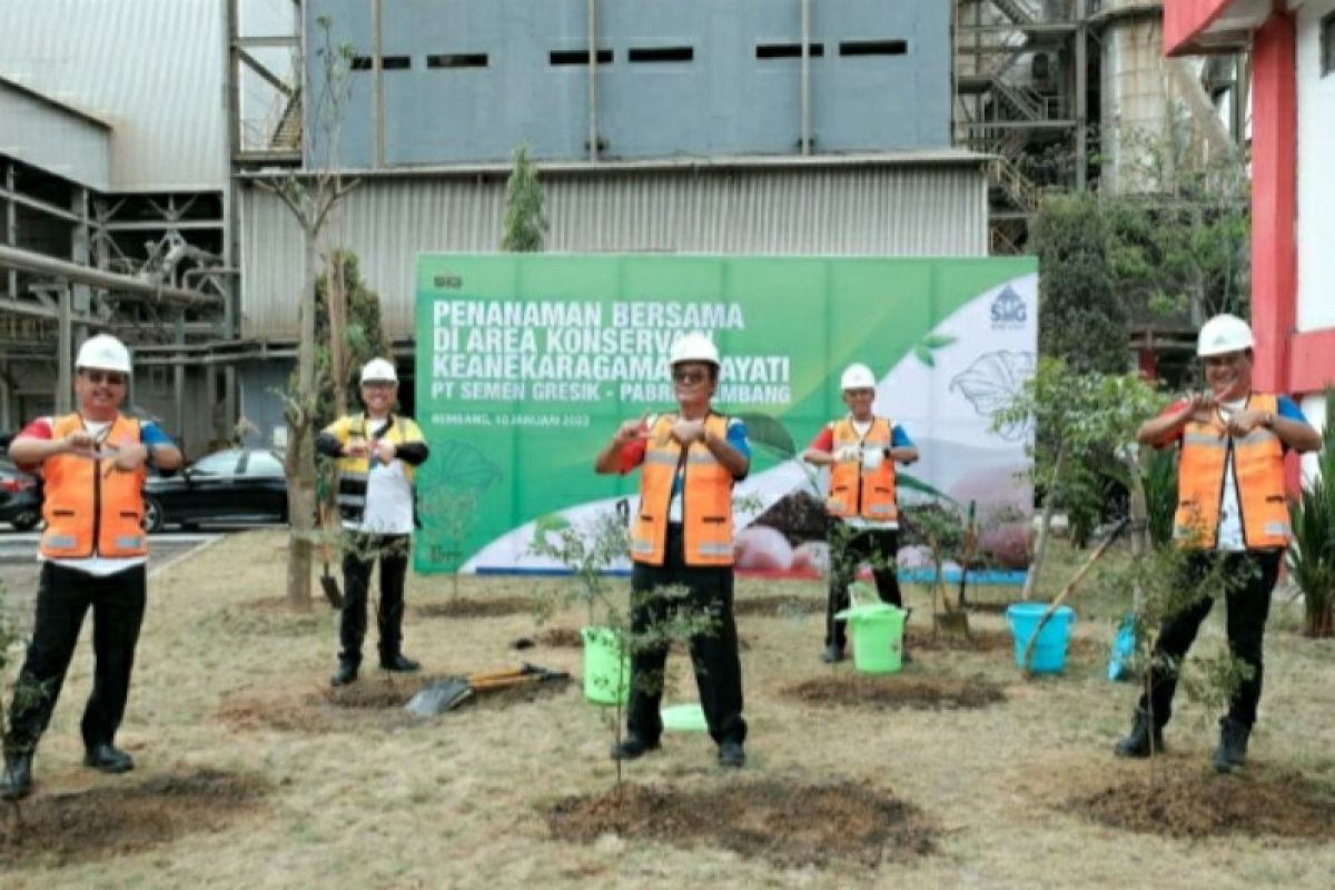 Semen Gresik rayakan HUT Ke-8, momentum berikan yang terbaik