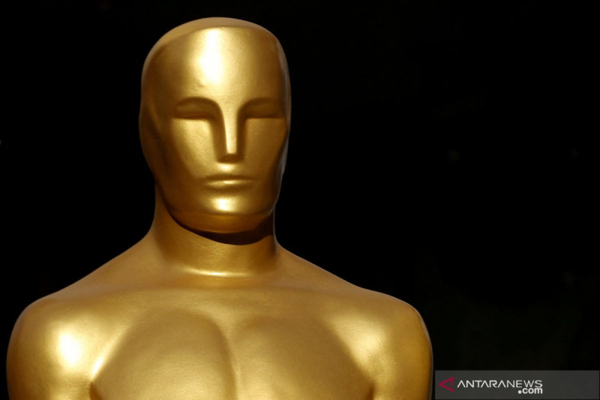 Oscar 2022 akan kembali dengan  pembawa acara