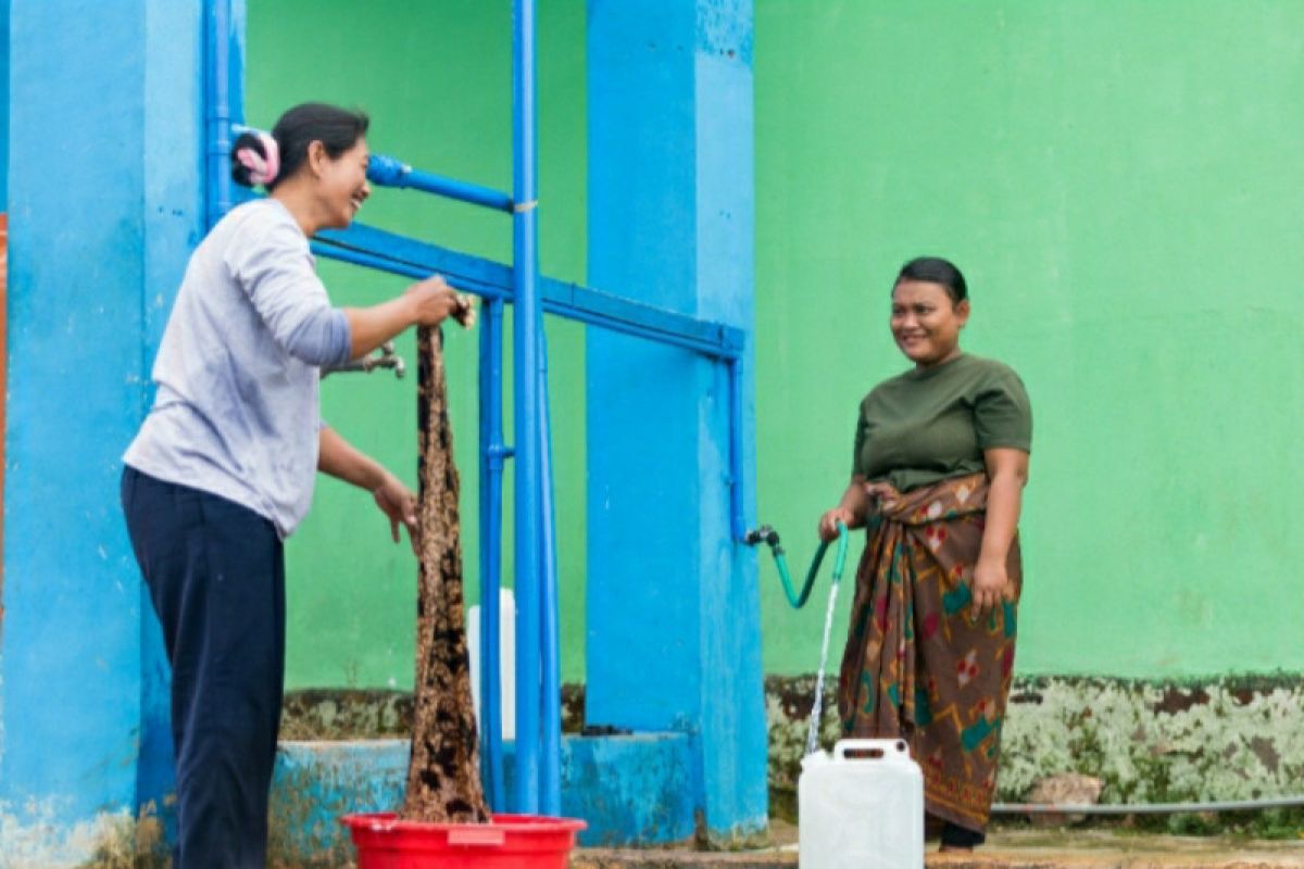 Warga Dusun Wuni nikmati air bersih berkat bantuan Semen Gresik