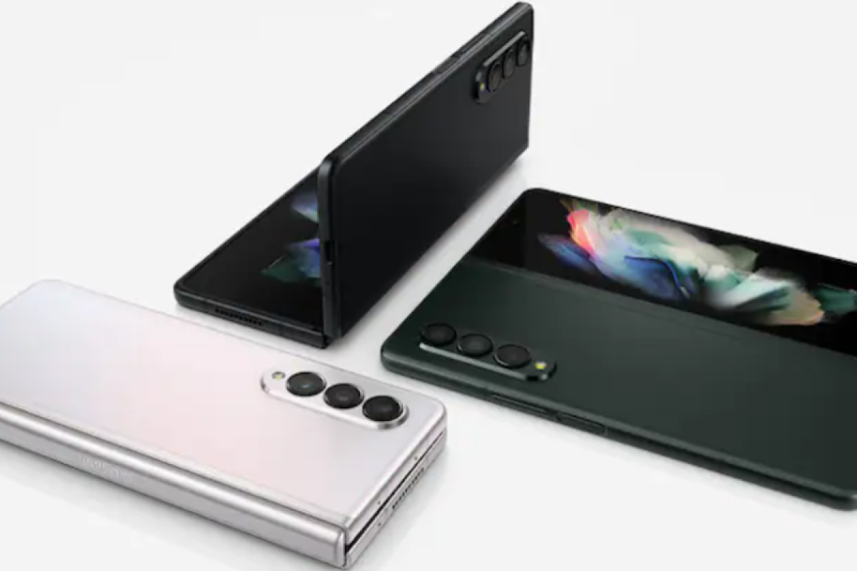 Ponsel pintar Samsung Galaxy Fold 5G dapatkan pembaruan Android 12