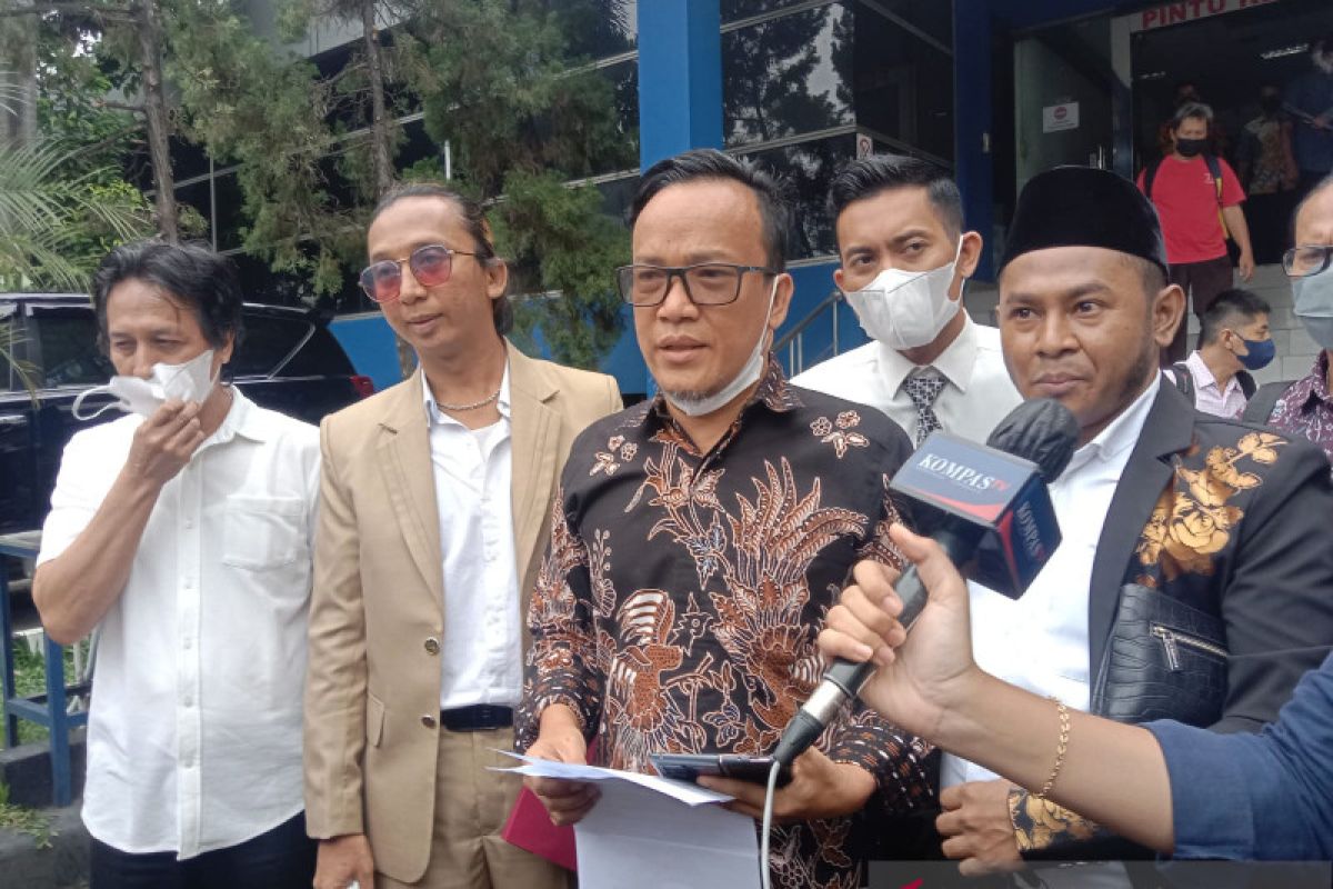 Ikatan Aktivis 98 dan Relawan Jokowi laporkan Dosen UNJ Ubedilah Badrun ke polisi