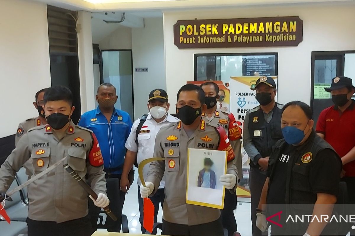 Tawuran pelajar bawa senjata tajam digagalkan polisi, sejumlah remaja ditangkap