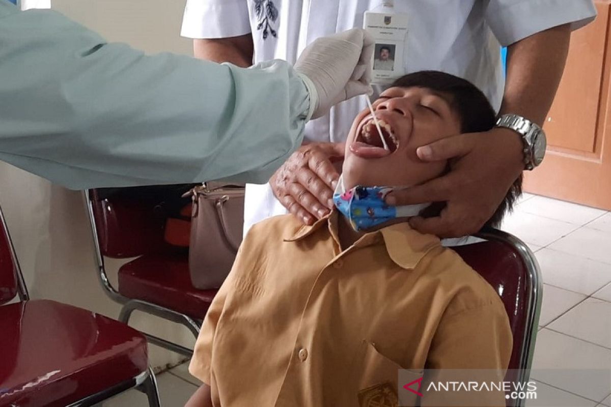 Hasil tes PCR terhadap siswa di 23 sekolah di Kudus negatif COVID-19