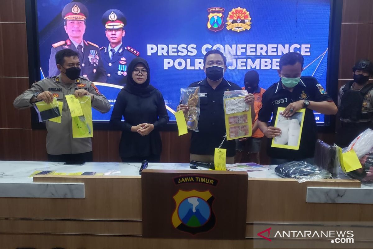 Polres Jember ungkap motif pembunuhan dilakukan tukang servis TV