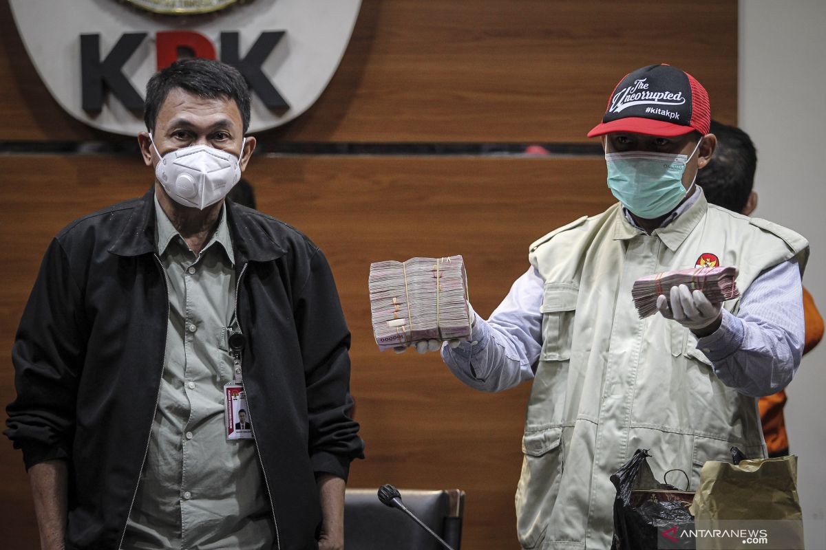 Hasil dari OTT Hakim PN Surabaya sebesar Rp140 juta