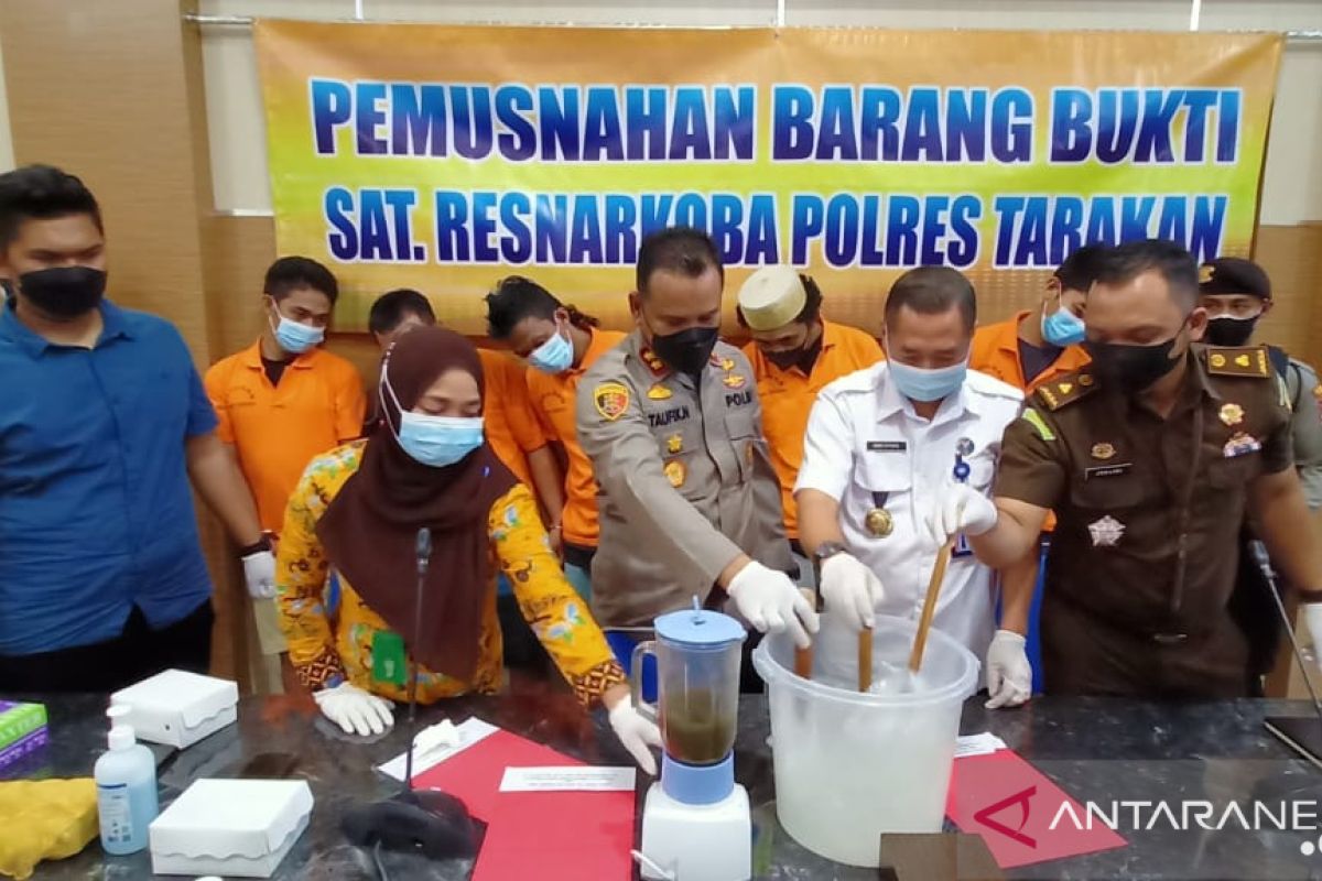 Polres Tarakan Musnahkan Satu Kilogram Sabu dan Ganja