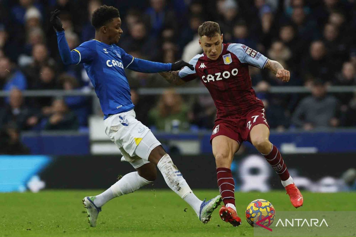 Aston Villa kalahkan Everton 1-0