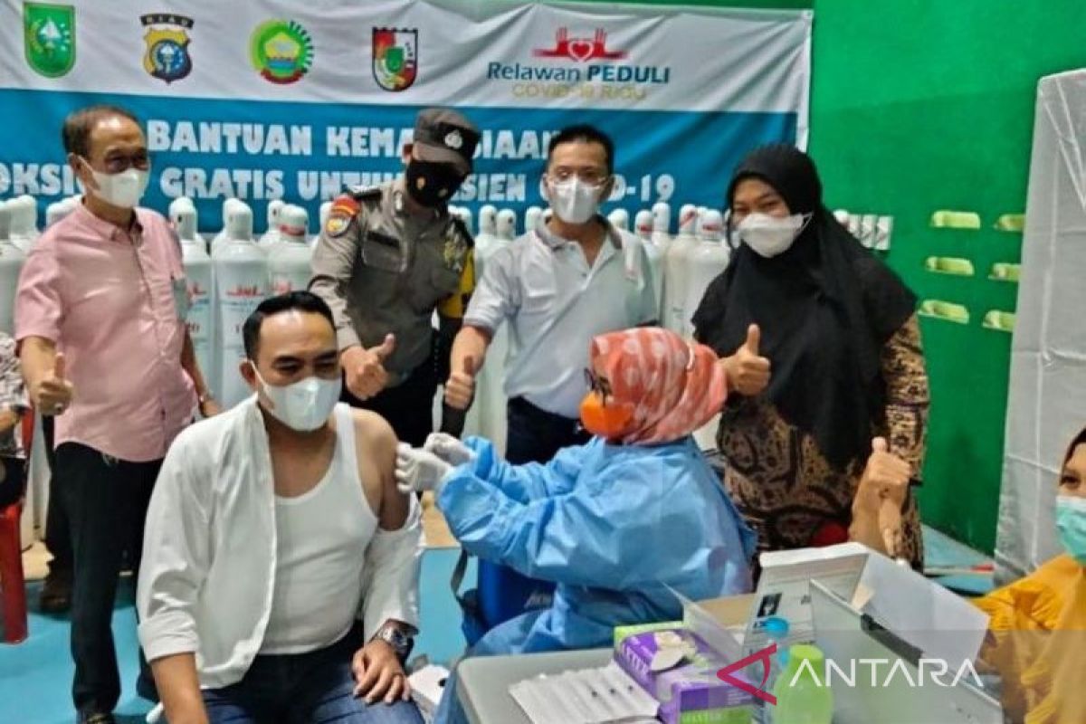 Kapolresta Pekanbaru divaksinasi COVID-19 penguat