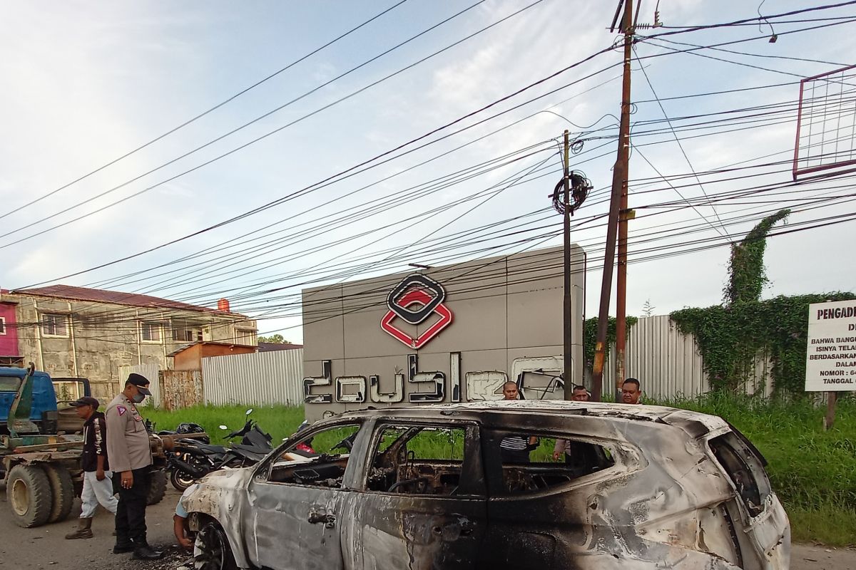 Belasan orang meninggal dalam pertikaian dua kelompok warga di Sorong