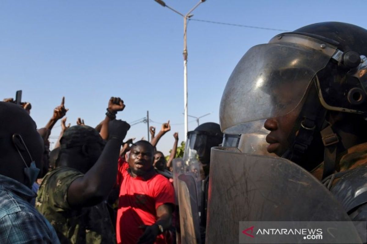 Kelompok bersenjata tewaskan sekitar 11 tentara Burkina Faso