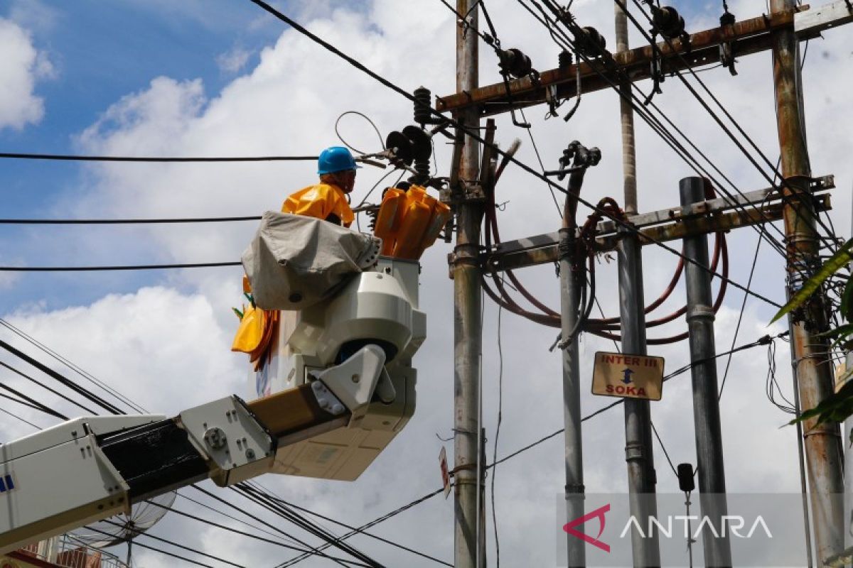 PLN Papua imbau pelanggan waspadai cuaca ekstrim Timika