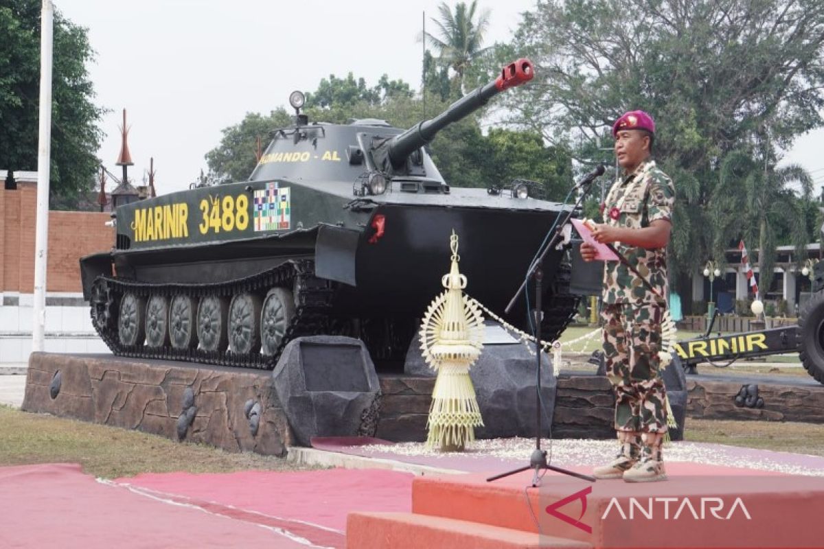 Korps Marinir hibahkan alutsista kepada Pemkab  Batang