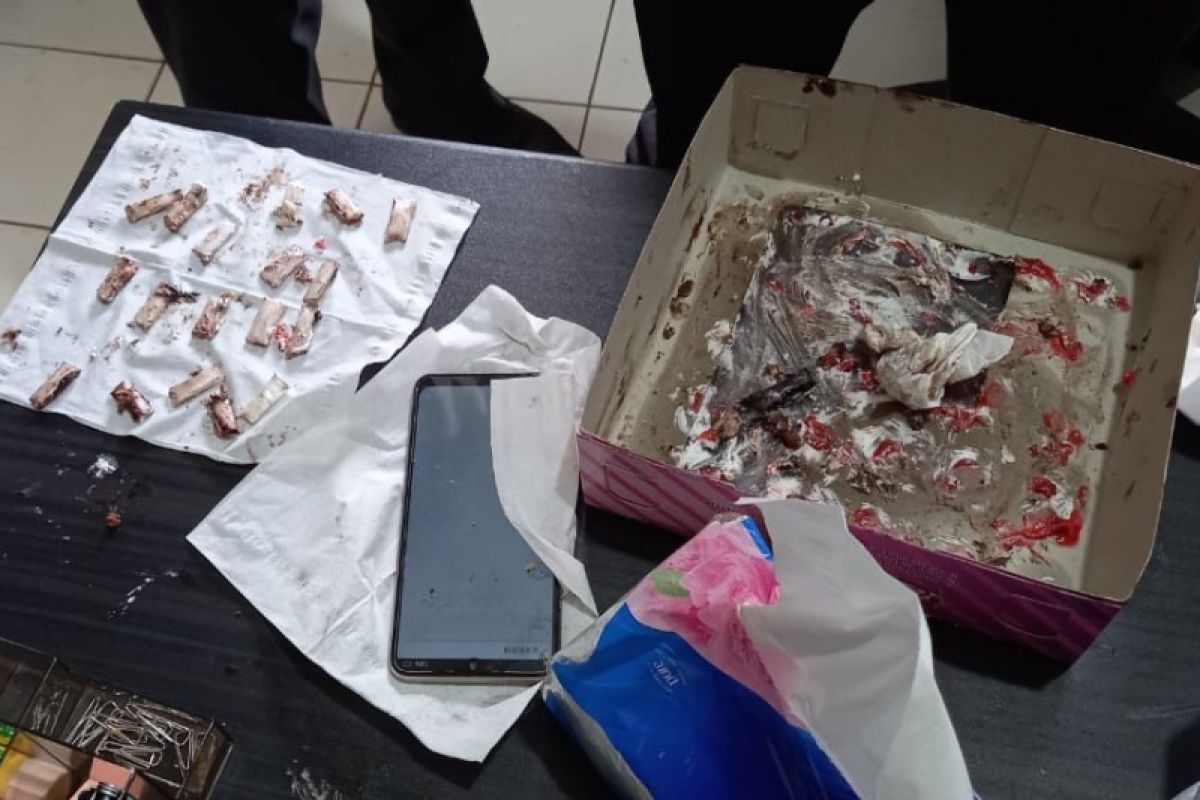 Petugas Lapas Semarang gagalkan penyelundupan sabu dalam kue