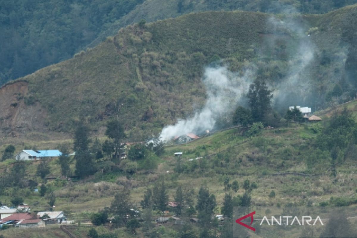 Kapendam XVII/Cenderawasih: KST berulah bakar honai warga di Puncak