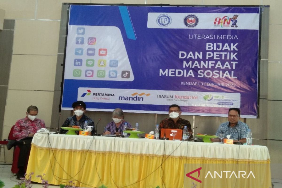 LPDS bersama UHO Kendari menggelar literasi media dan UKW